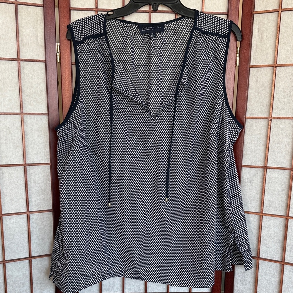 Jones New York Polka Dot Sleeveless Blouse Size 2X